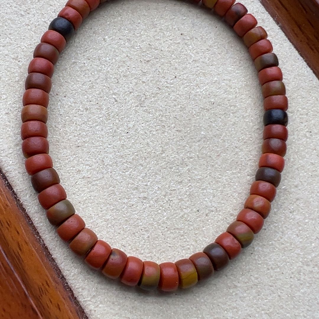 南红玛瑙手链未镶嵌