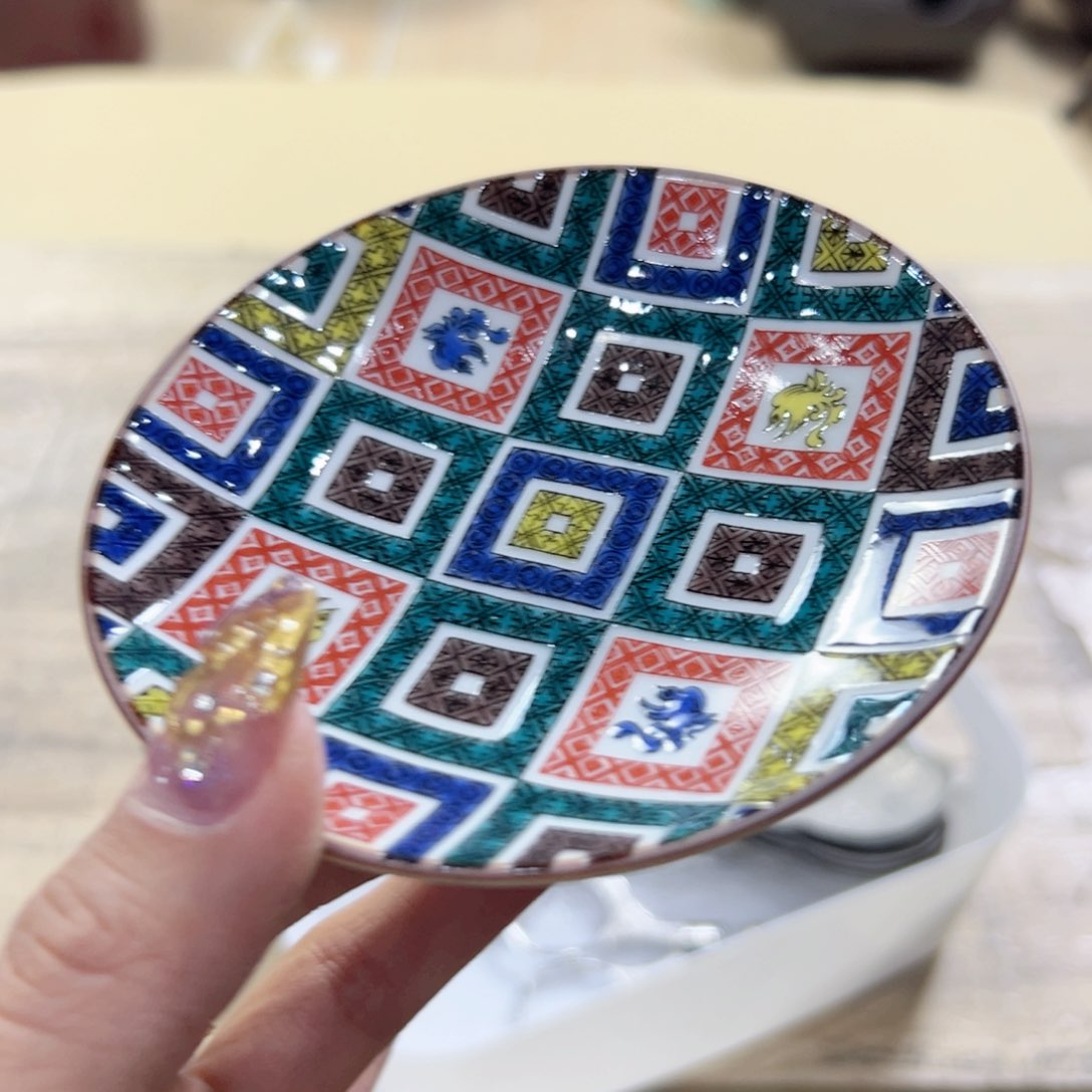 瓷片陶瓷的发展和艺术成就
