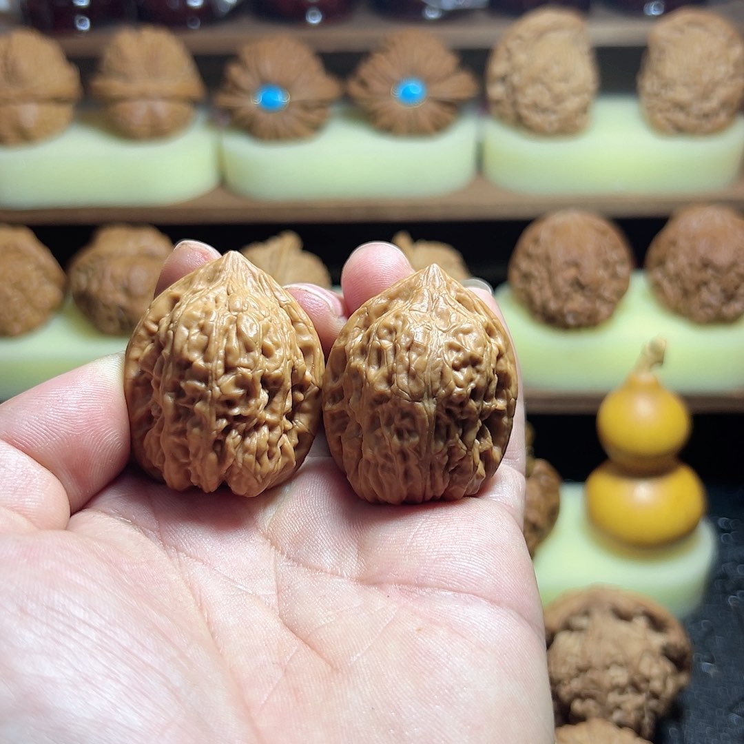 【闪购商品】文玩核桃吊坠鸡心