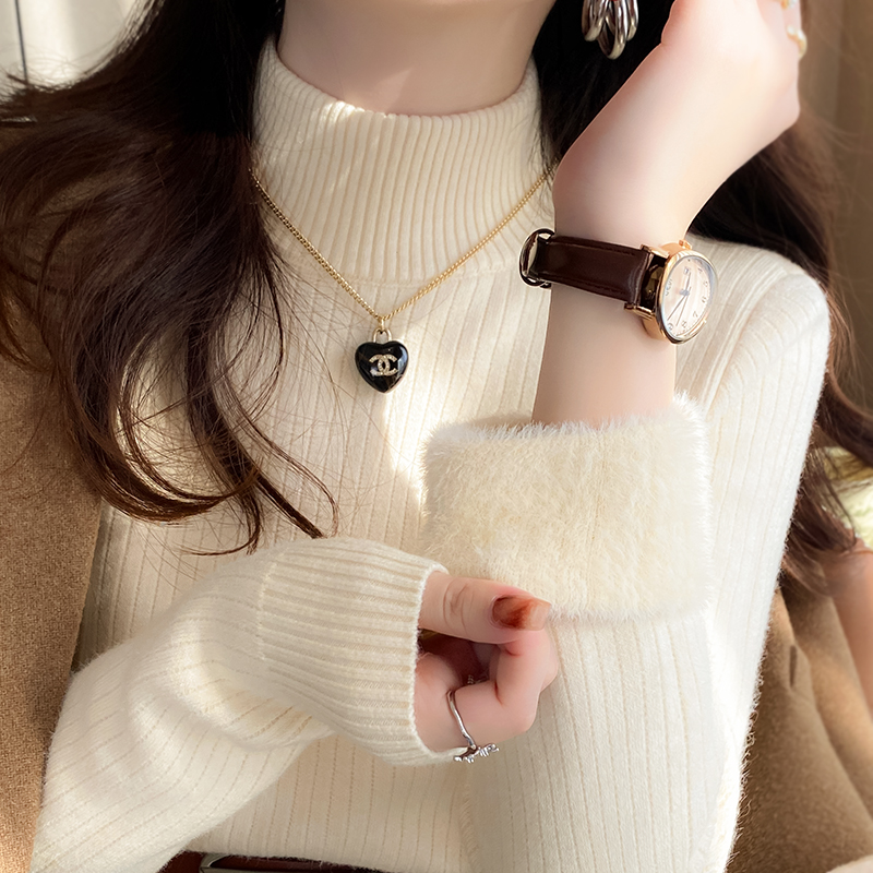 半高领哺乳毛衣秋冬新款加厚一体绒打底衫内搭产后修身针织喂奶衣