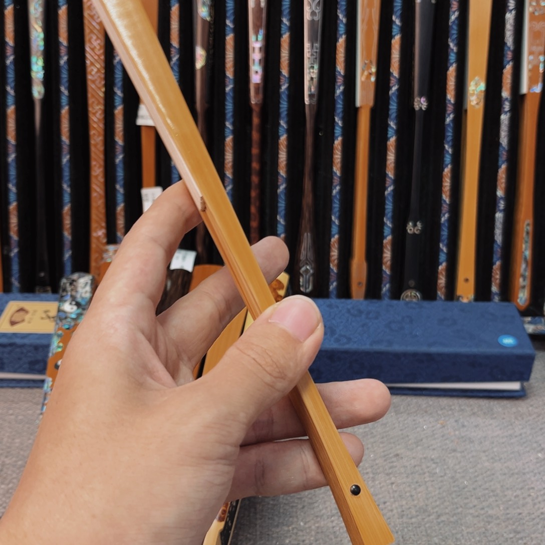 扇子纯手工制作的