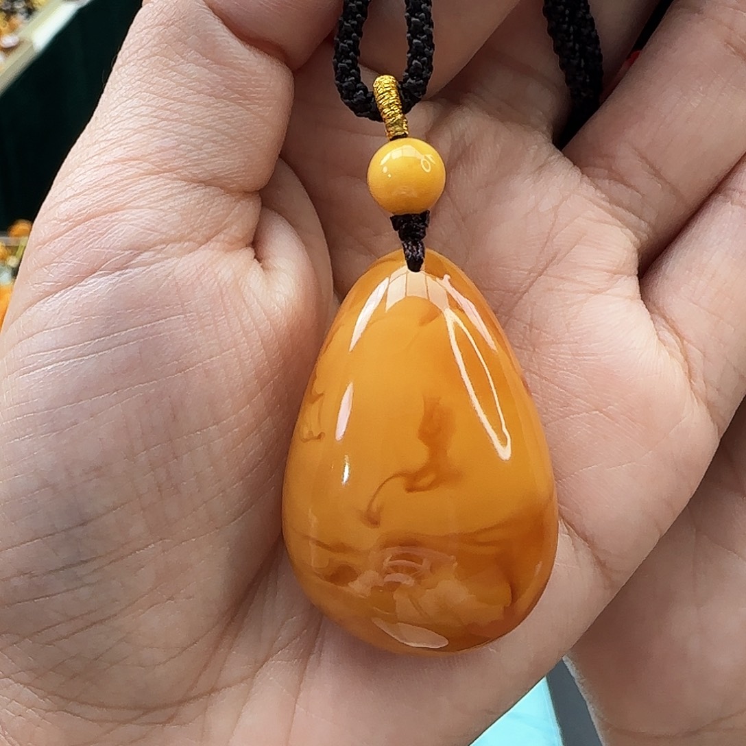 琥珀颈饰未镶嵌吊坠