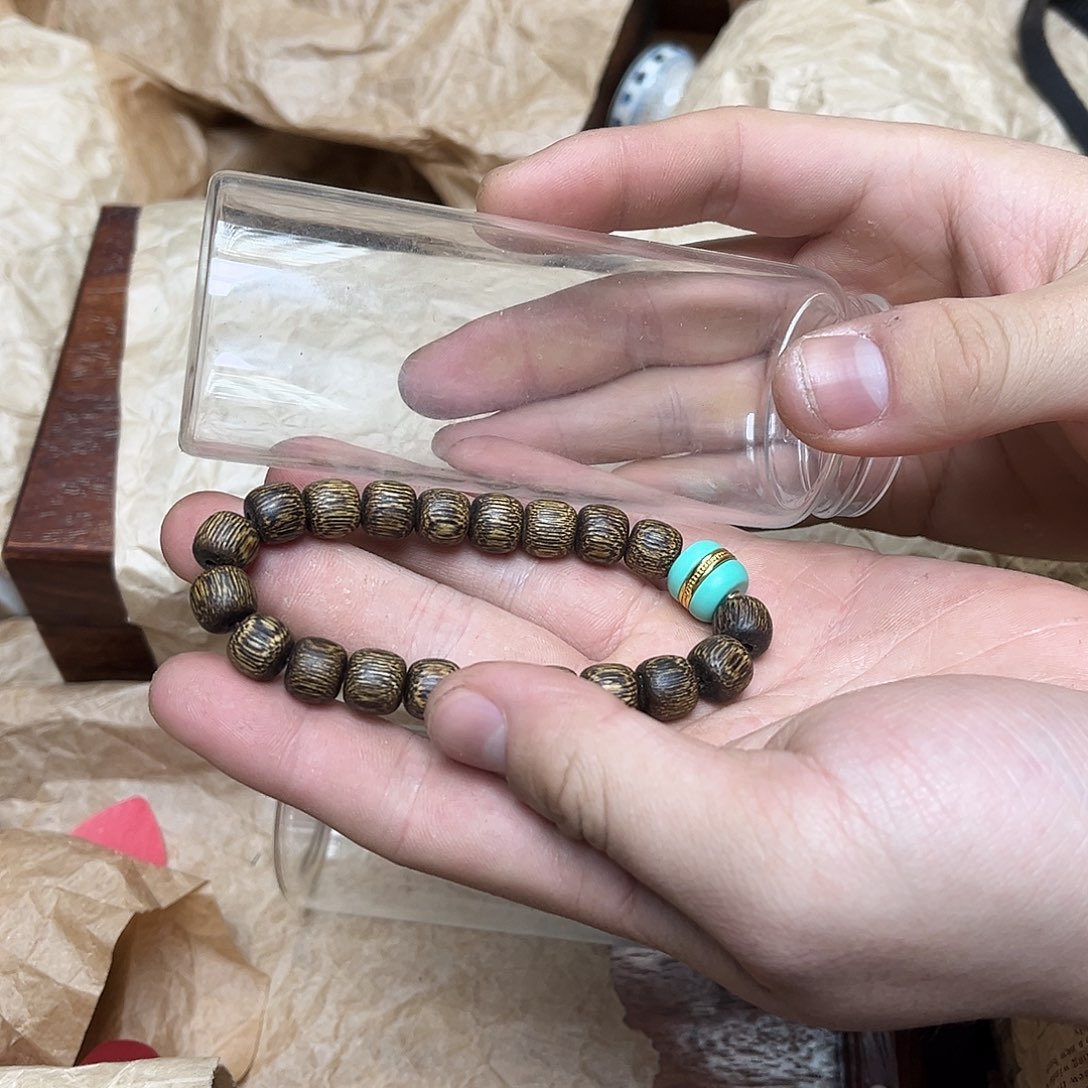 大叶紫檀（黑酸枝木类）