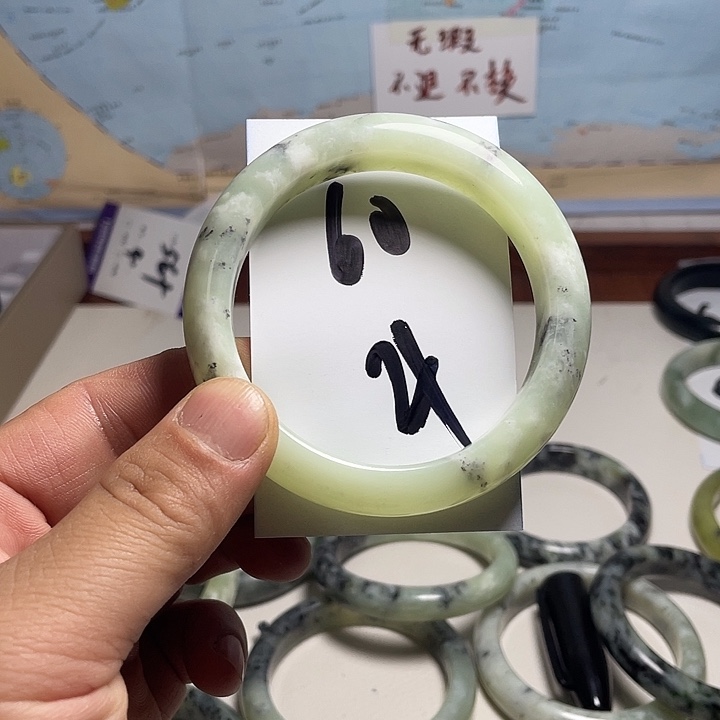 岫玉未镶嵌手镯岫玉精美绝顶佳品