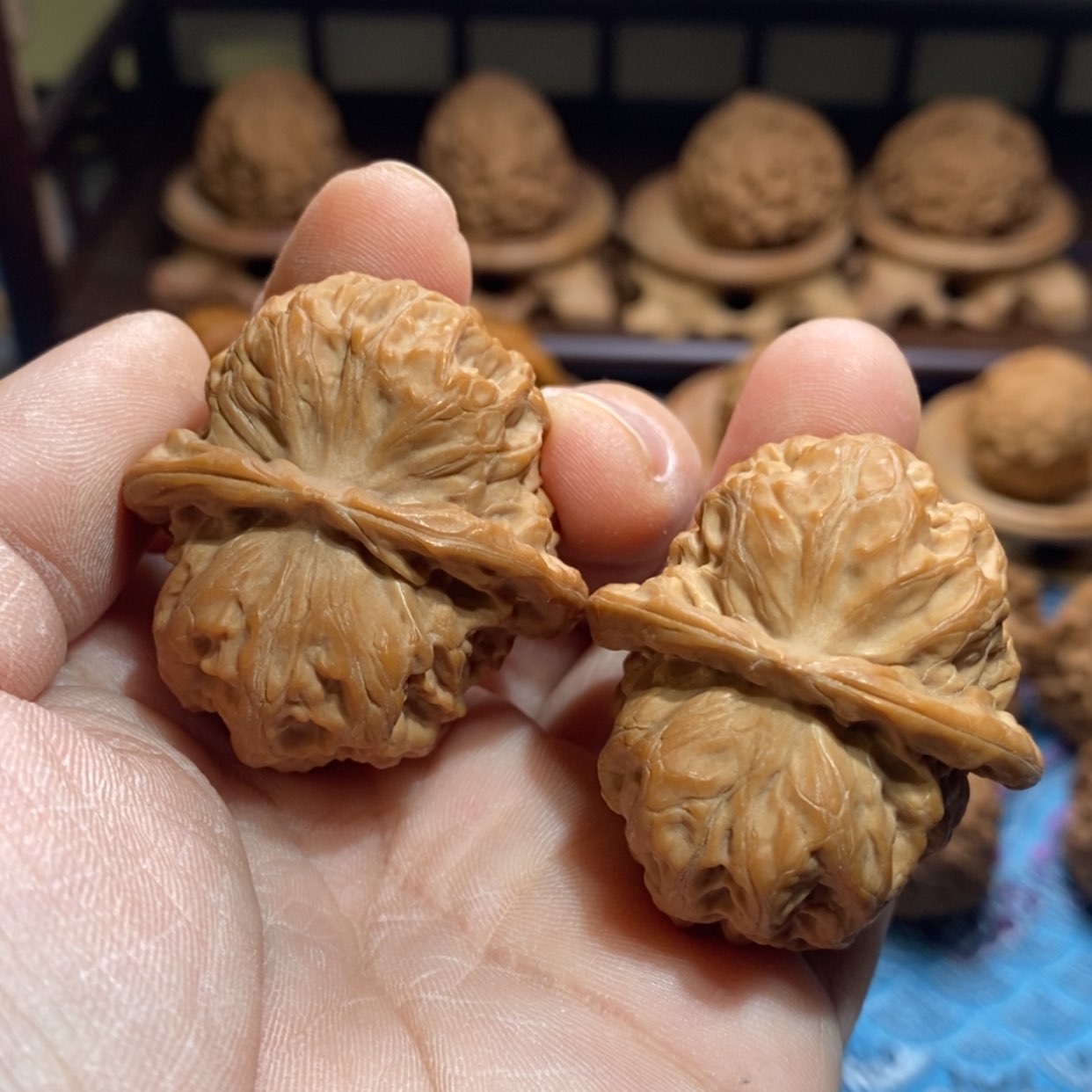 【闪购商品】文玩核桃吊坠金钟