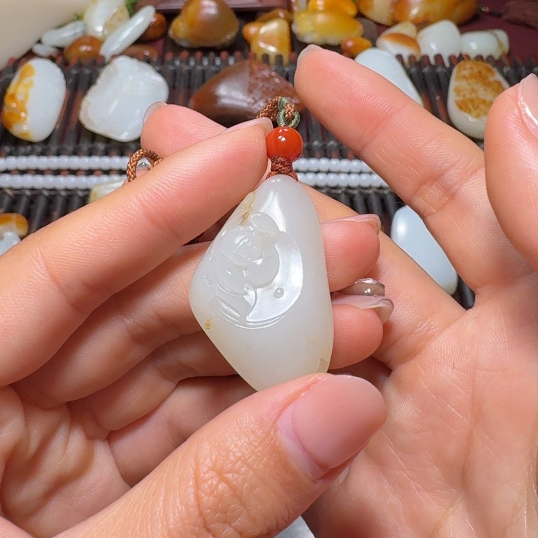 和田玉挂件未镶嵌花开富贵