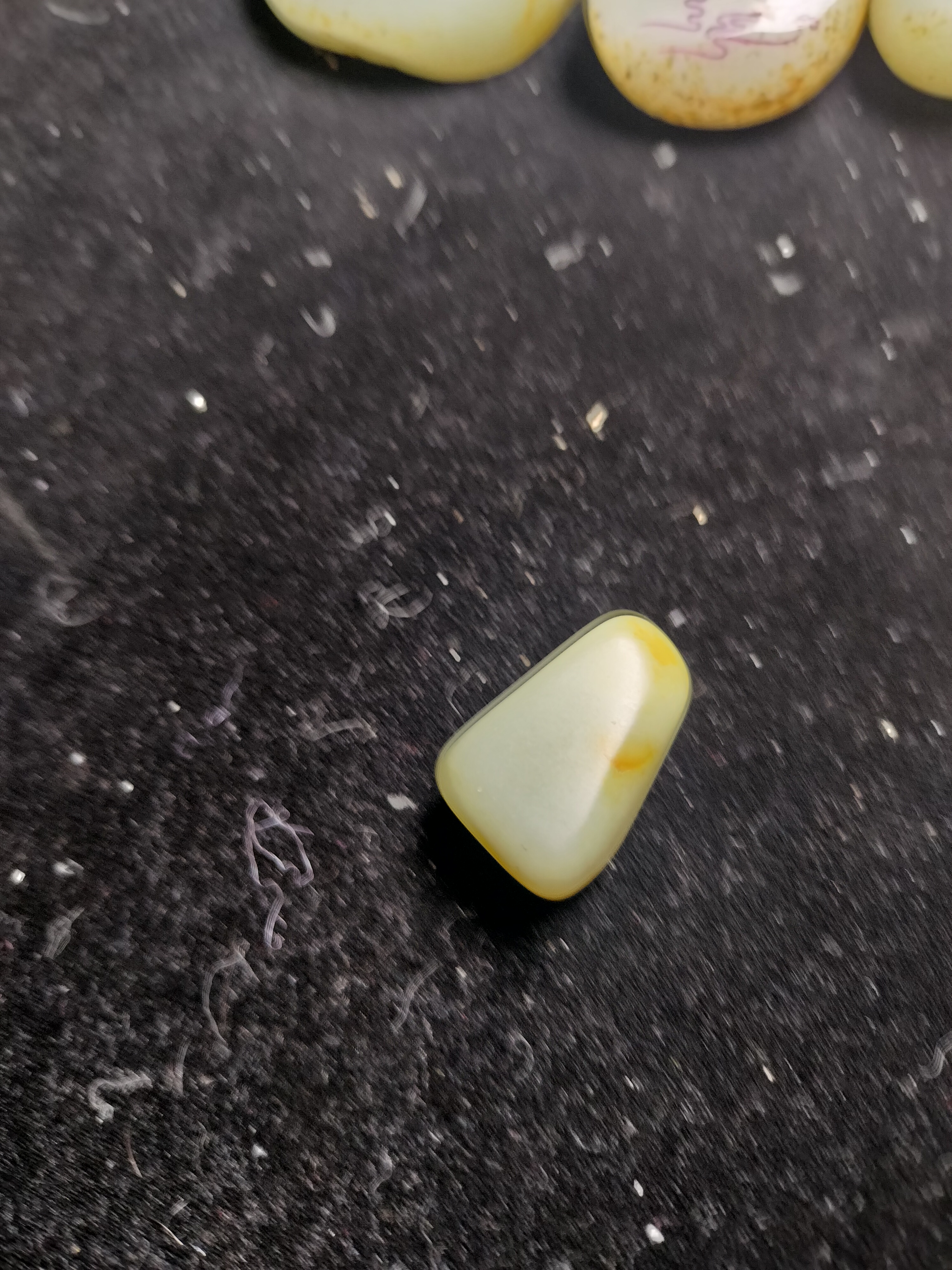 新疆和田玉定制雕刻的