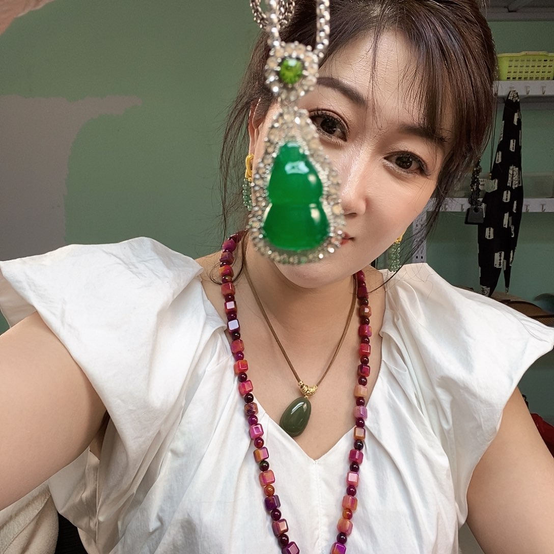 石英质玉合金手镯