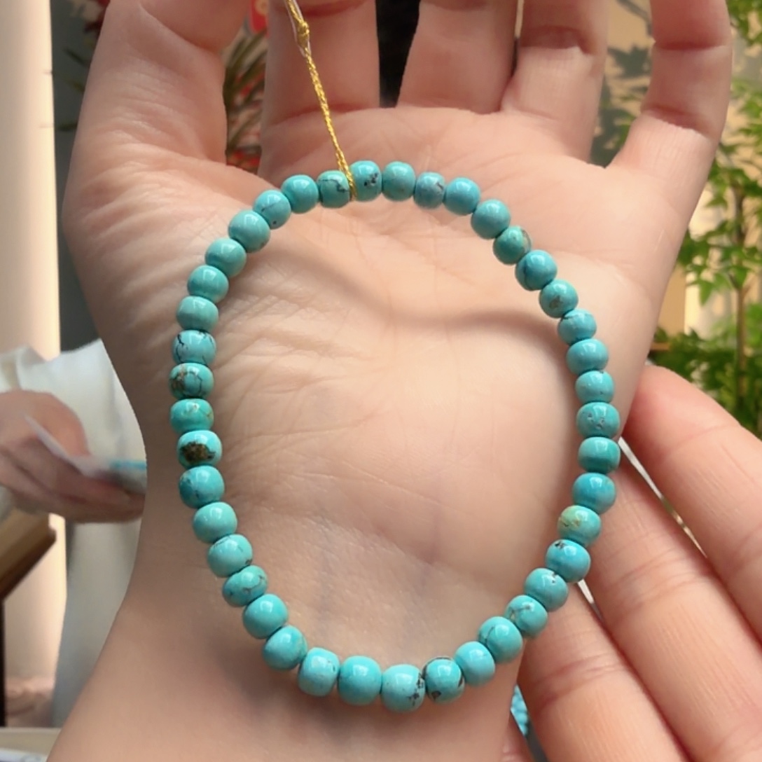 绿松石未镶嵌颈饰