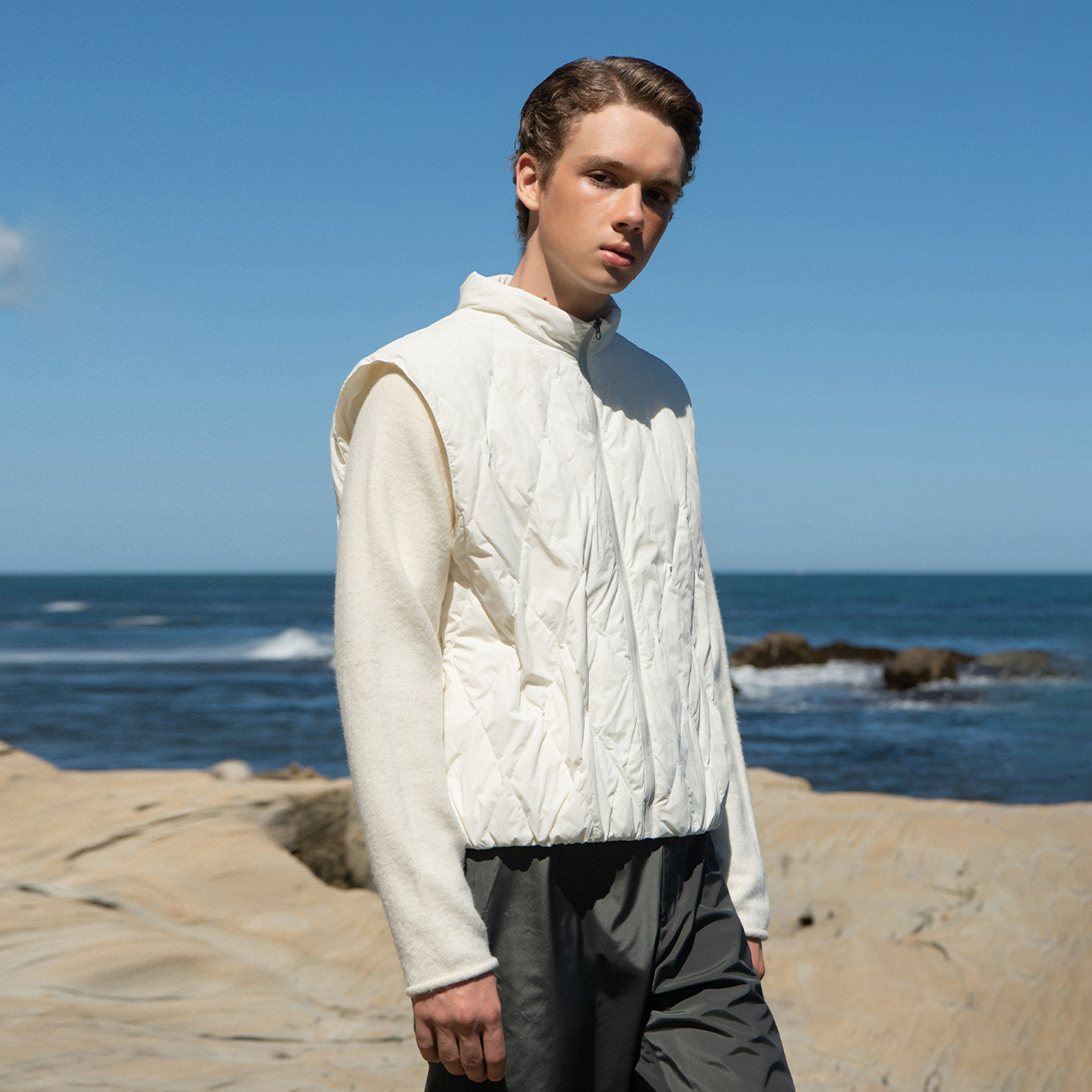 EVISTUB 冬日90%白鸭绒轻便保暖正肩绗缝羽绒服马甲