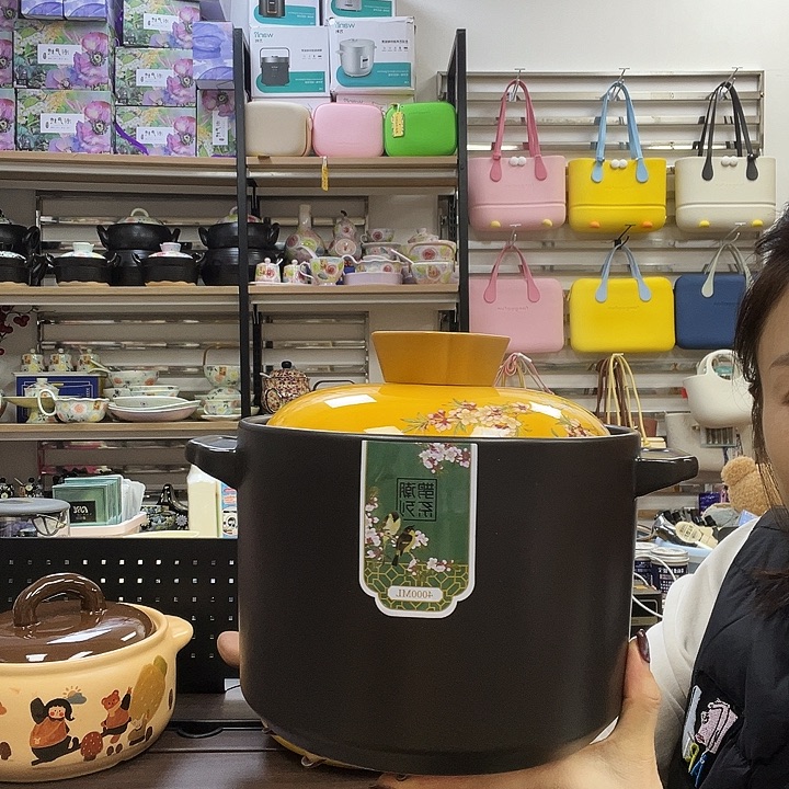 金属4升砂锅黄盖dfgvbnn