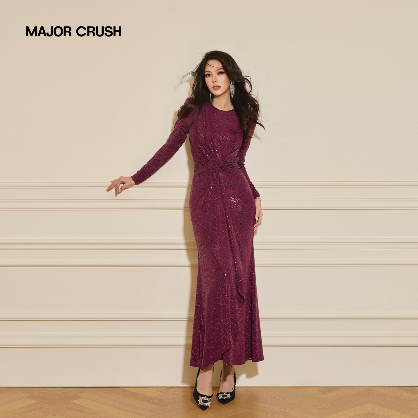 MAJOR CRUSH冬季新款显瘦高贵轻奢性感优雅星河织梦连衣裙7691