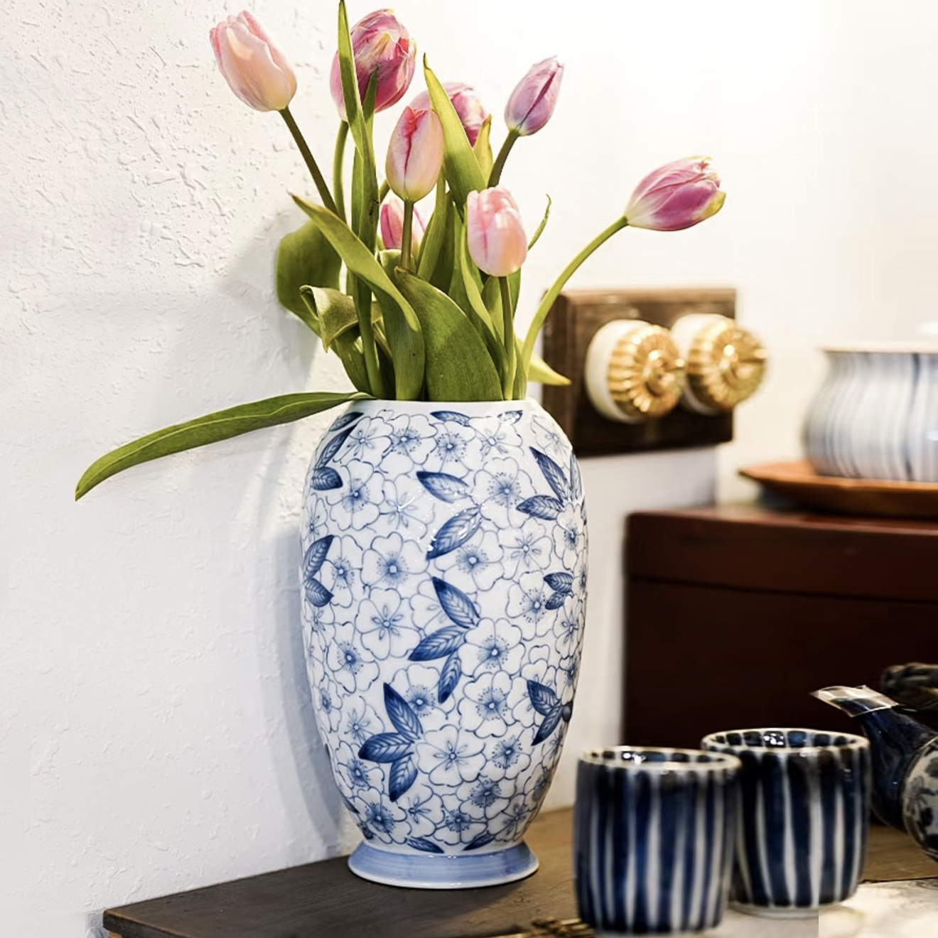 日本进口花凛 染付花舞 花瓶手绘青花花瓶摆件送礼乔迁家用