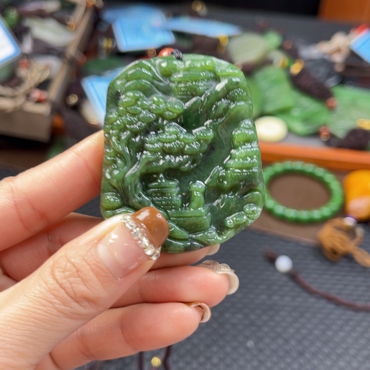 【闪购商品】和田玉（碧玉）颈饰未镶嵌