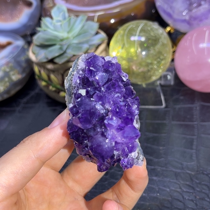 未镶嵌珠宝半成品水晶