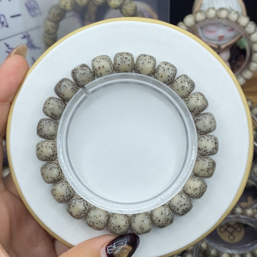 星月菩提手串灰冰侧留白10✖️9