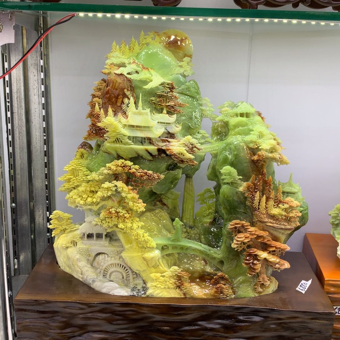 蛇纹石玉（覆膜）珠宝奇石未镶嵌