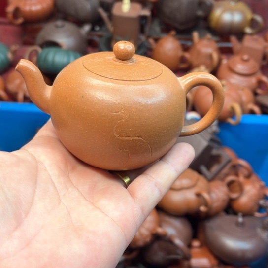 紫砂茶壶瑕疵……………………