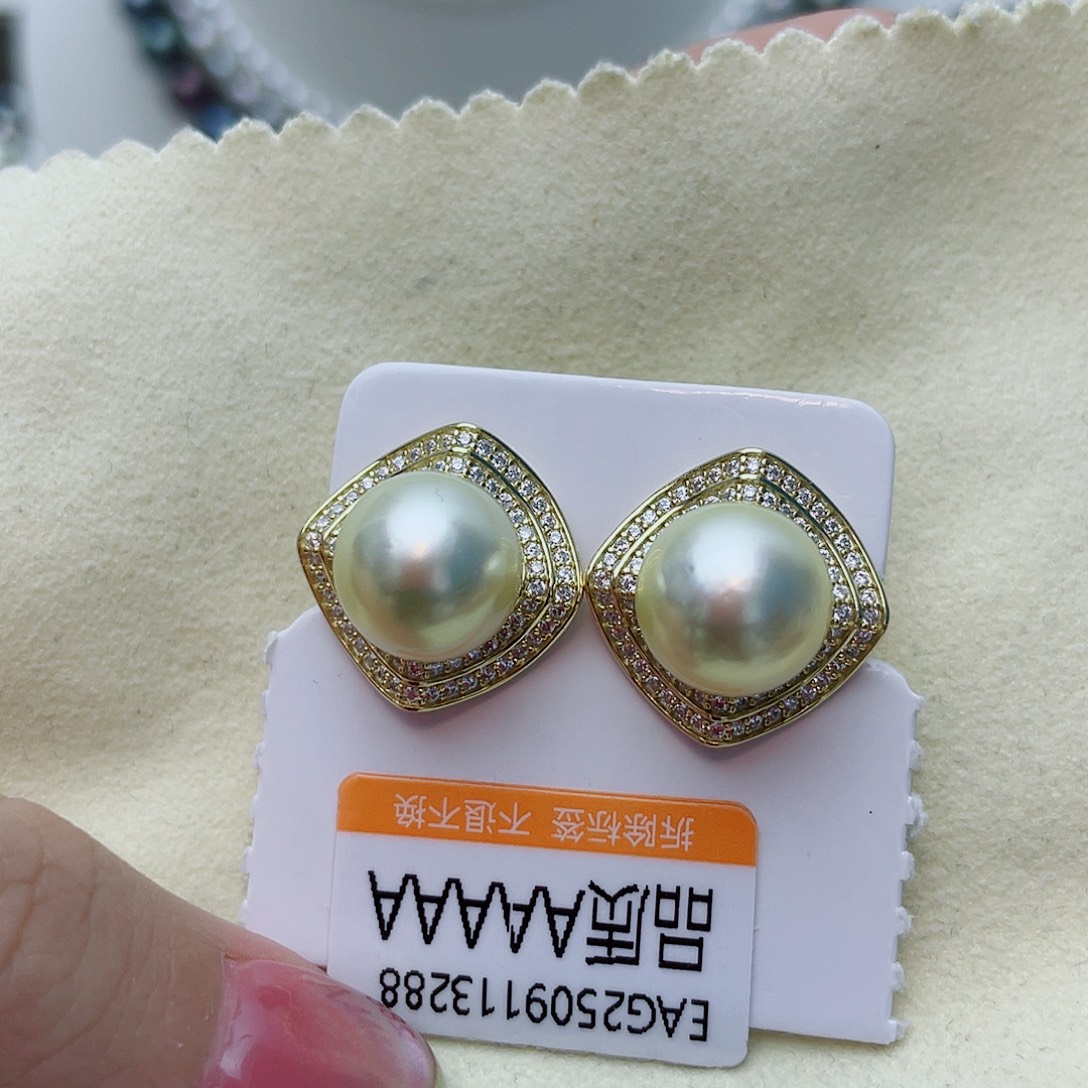 银S925镶嵌耳饰海水珍珠w108