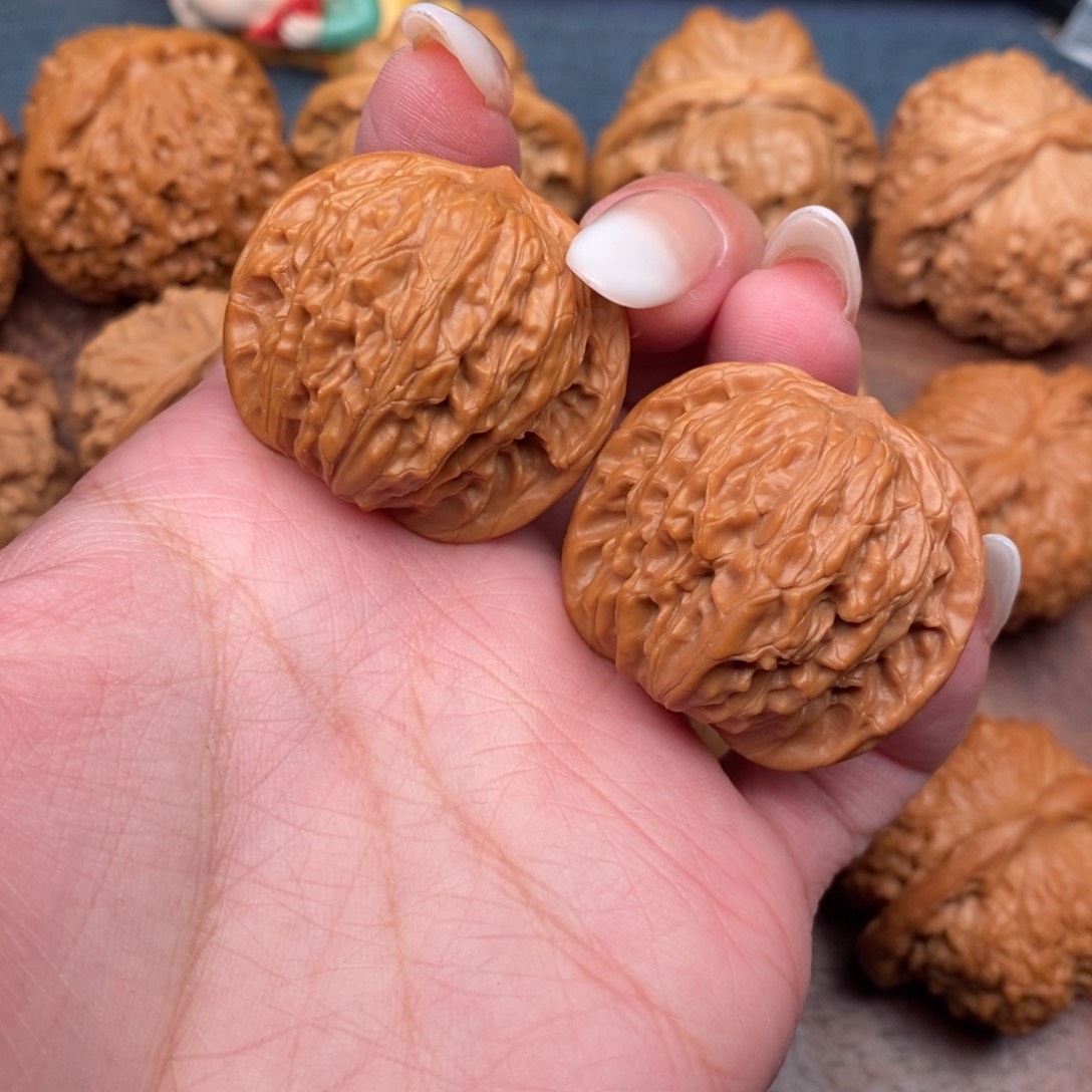 文玩核桃把件M****h正磨35