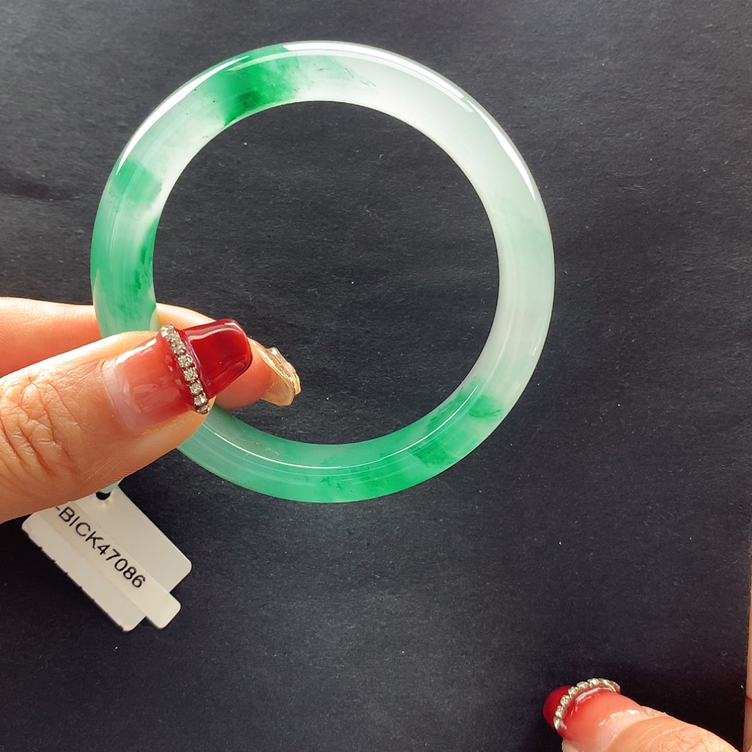 【闪购商品】石英质玉手镯未镶嵌夏***6