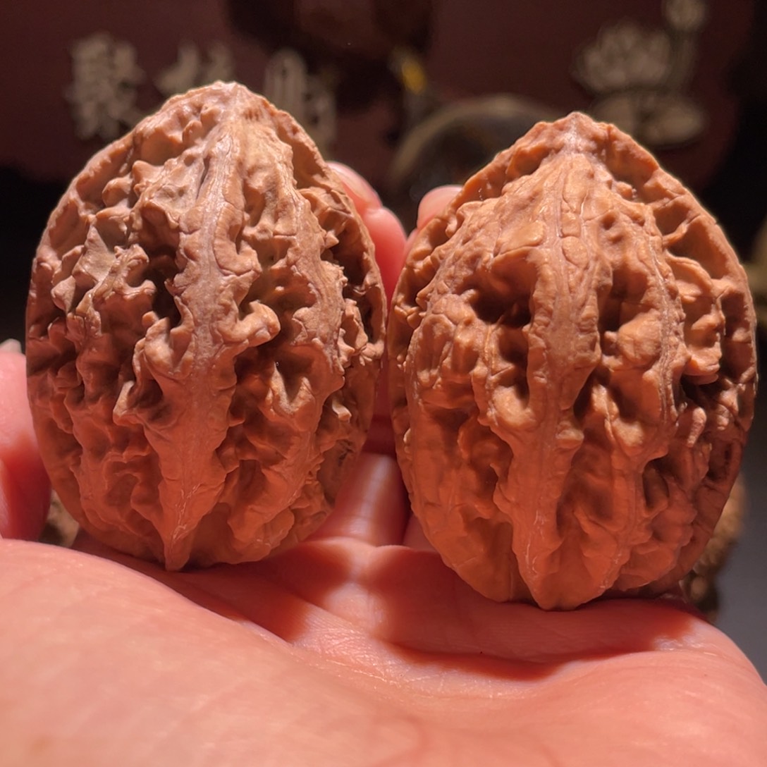 文玩核桃吊坠闷头圣僧20