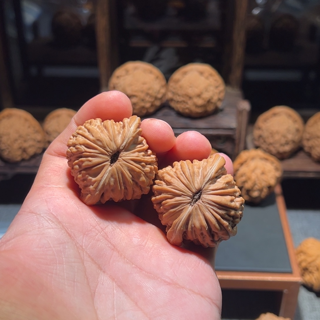 文玩核桃把件M****R40汉高