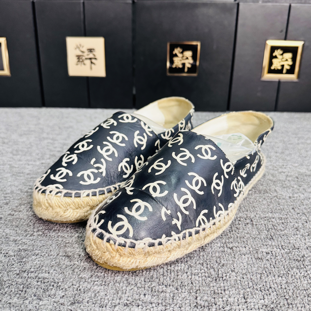 95新 Chanel/香奈儿 双c满印草编渔夫鞋 38码ysc4486