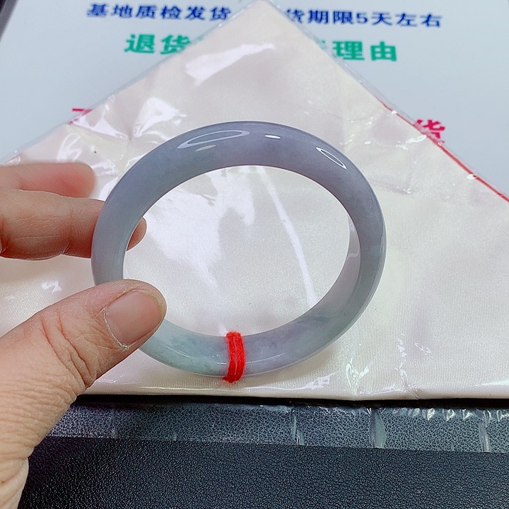 未镶嵌手镯翡翠手镯