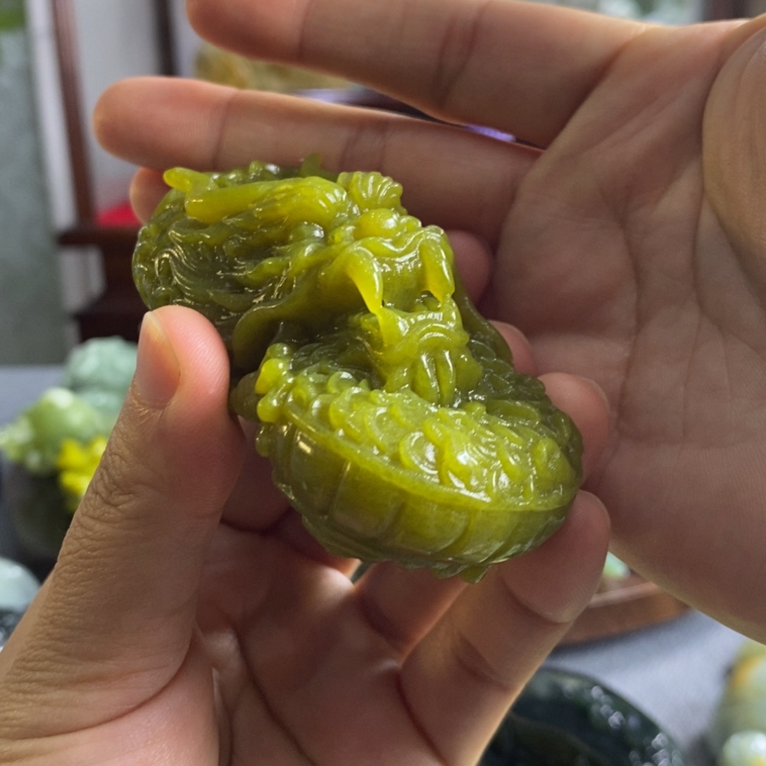 蛇纹石玉手把件未镶嵌羊*唐