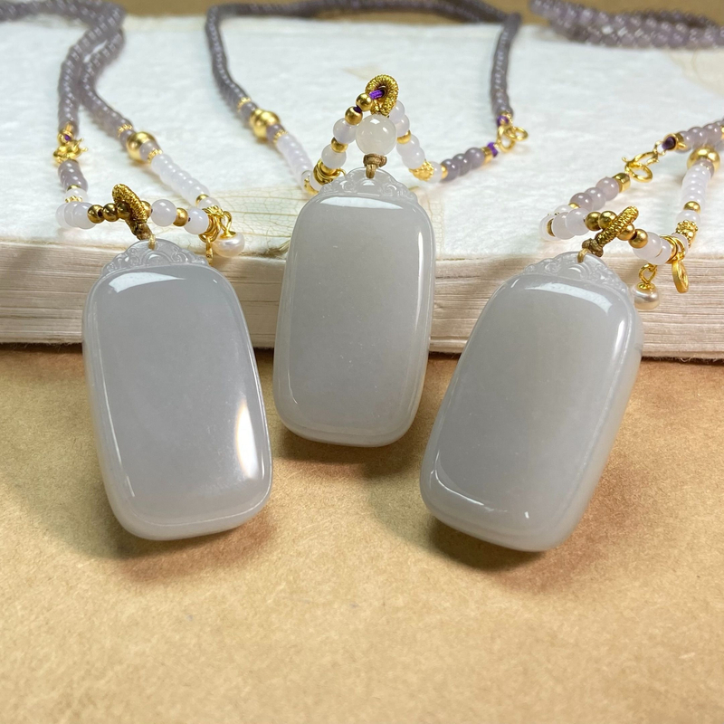 S925银和田玉烟紫无事牌（多样性发一）2511120001