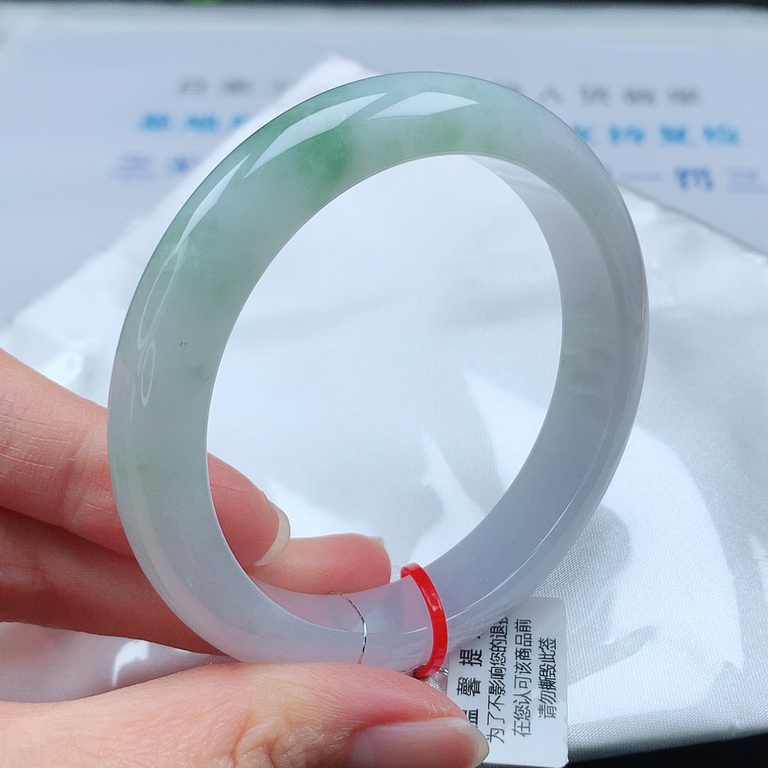 翡翠手镯未镶嵌57圈