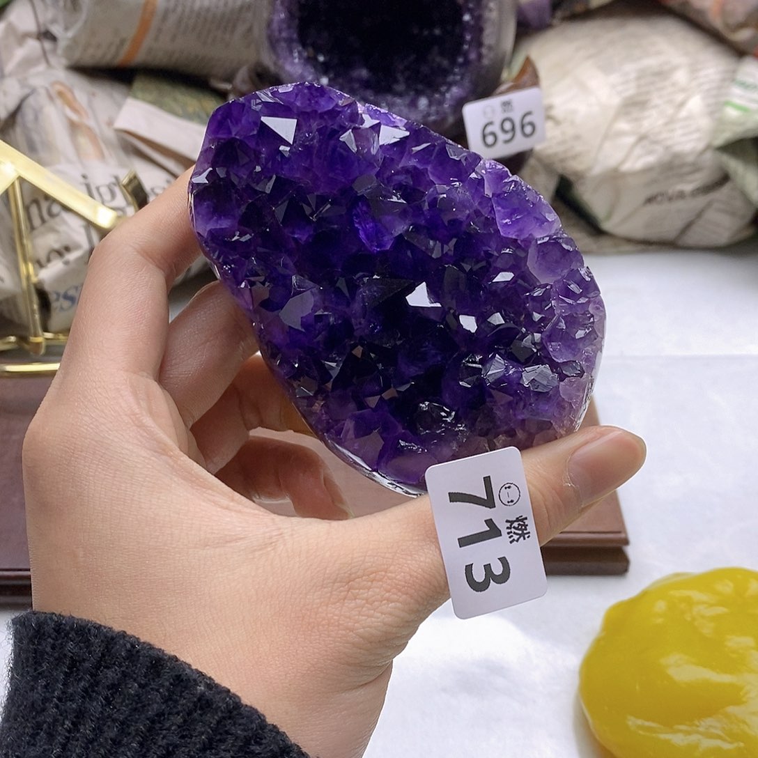 紫晶大型摆件（非配饰）未镶嵌