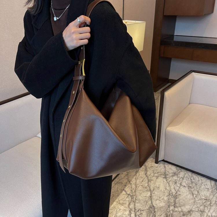 范范女包轻奢菱格链条托特包大容量时尚百搭通勤单肩斜挎女士包包