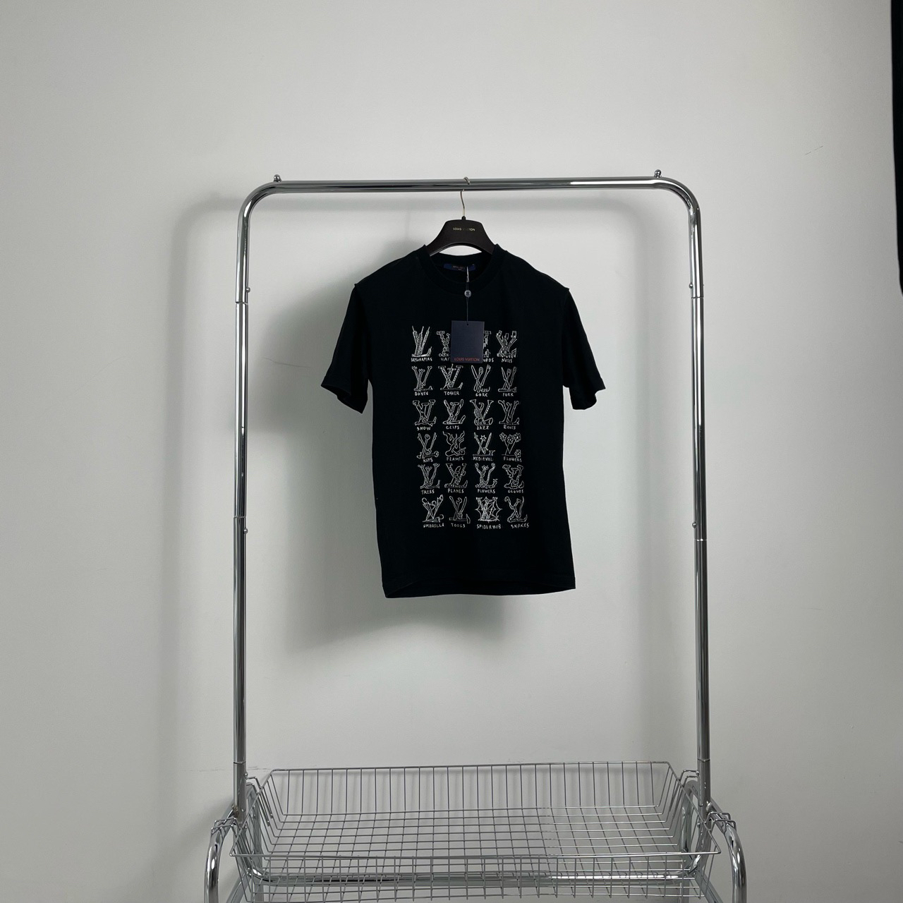 全新未使用 LouisVuitton/路易威登 手势满印短袖 yy00563 尺码l