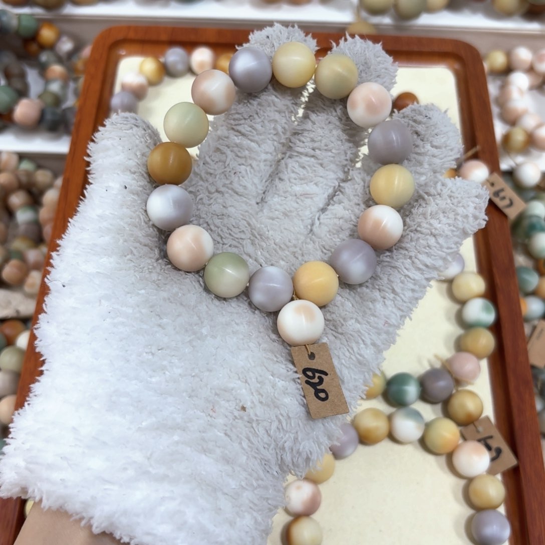 白玉菩提吊坠小****620卡14阿巴阿巴阿巴