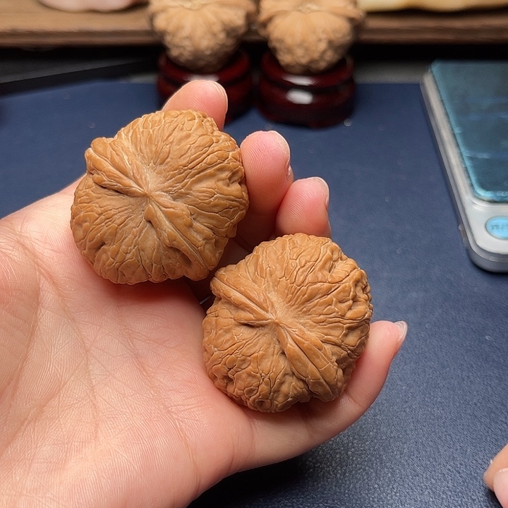 文玩核桃手串元宝