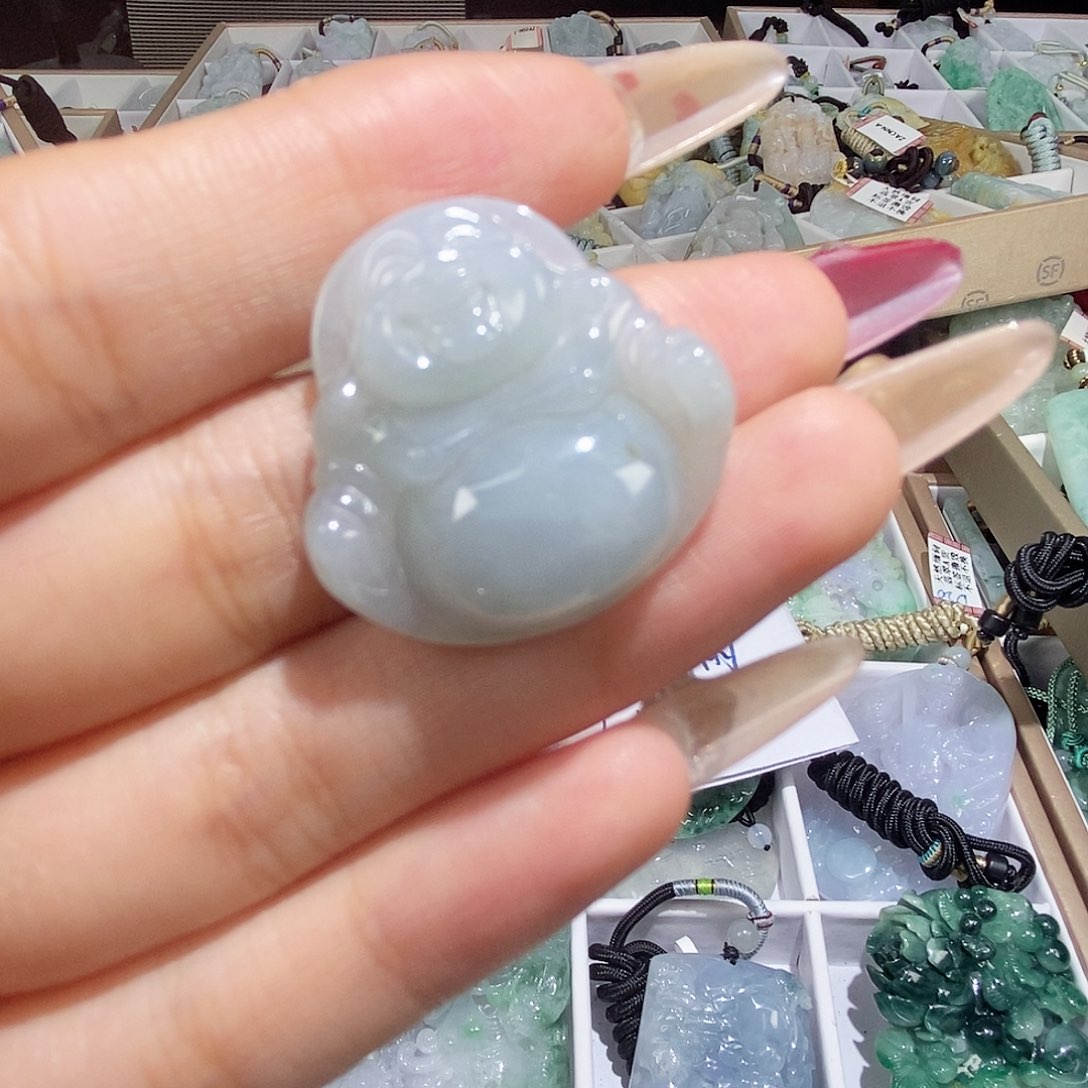 翡翠颈饰未镶嵌天然