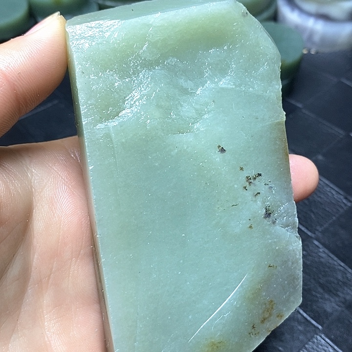 和田玉毛料未镶嵌