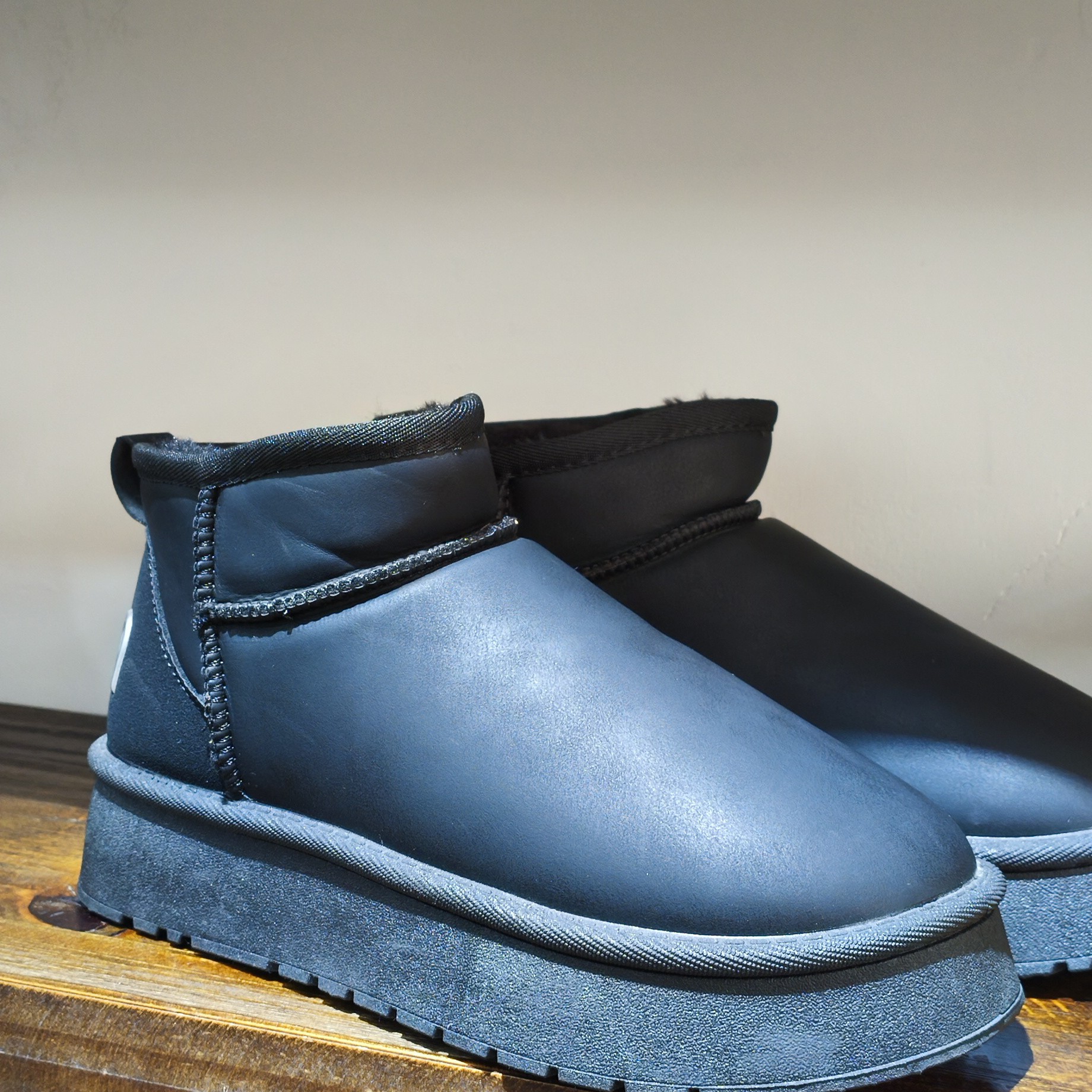 韩版厚底皮面防水雪地靴女冬季加绒加厚保暖软底防滑网红棉鞋1-5