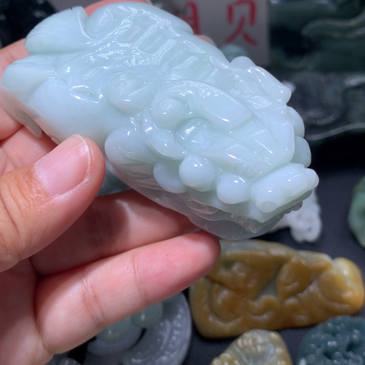 翡翠未镶嵌颈饰保真天然A货翡翠