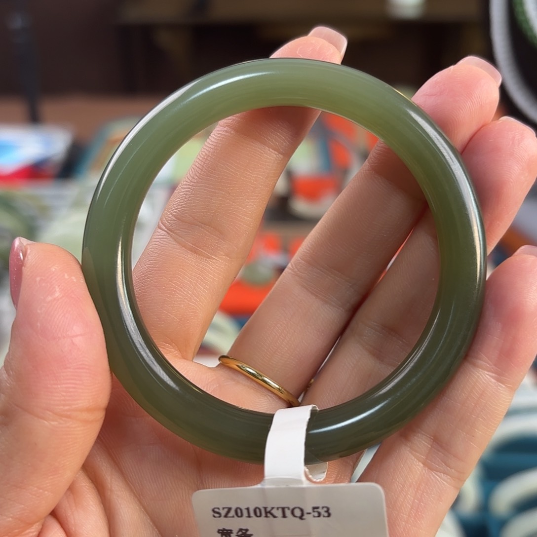 和田玉手镯未镶嵌53-54湖水绿