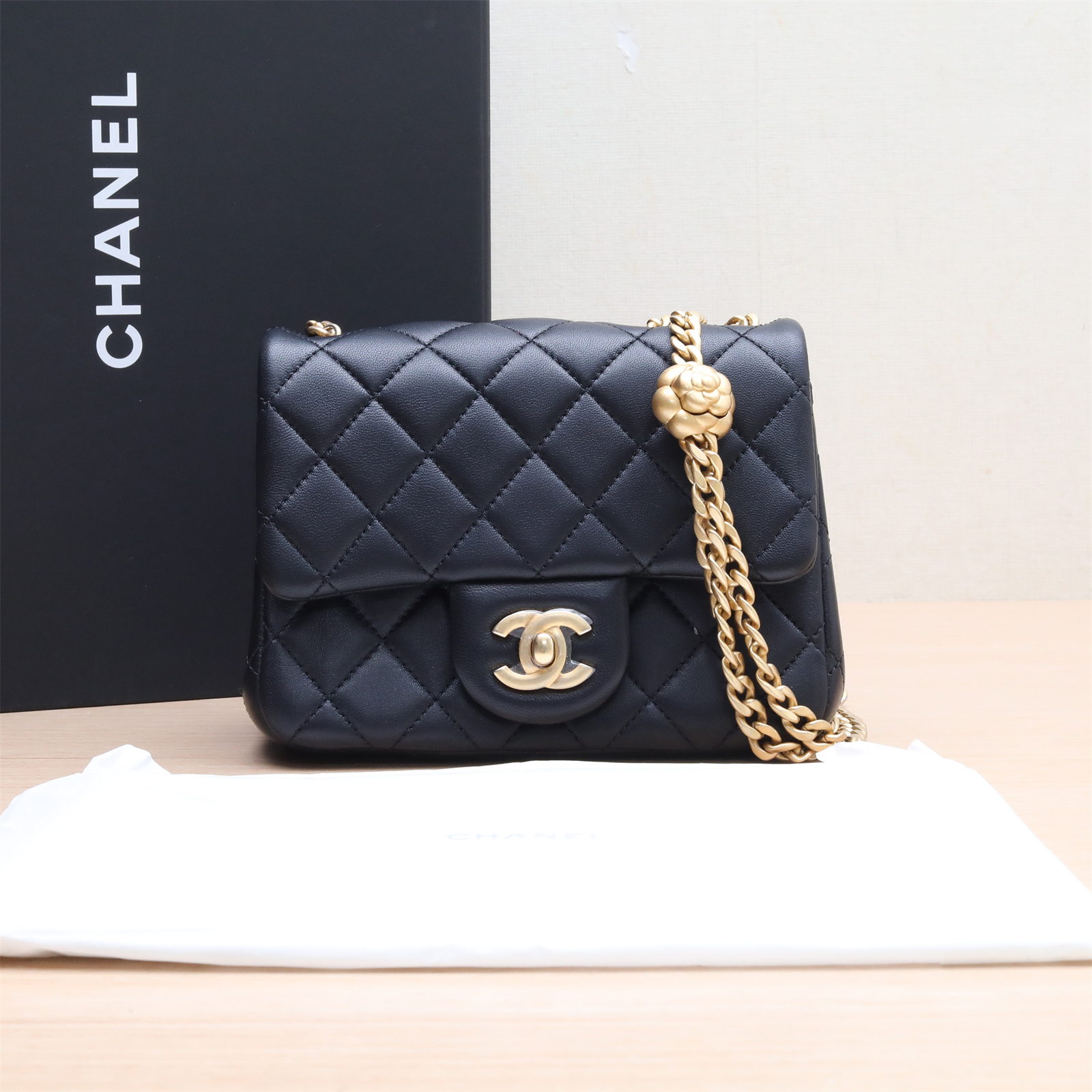 99新 Chanel/香奈儿 小花攀攀CF方胖子 17黑色 皮革S 芯片 山茶花