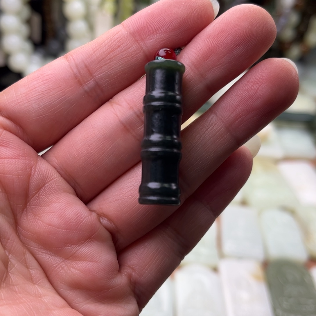 和田玉未镶嵌吊坠(不含链)