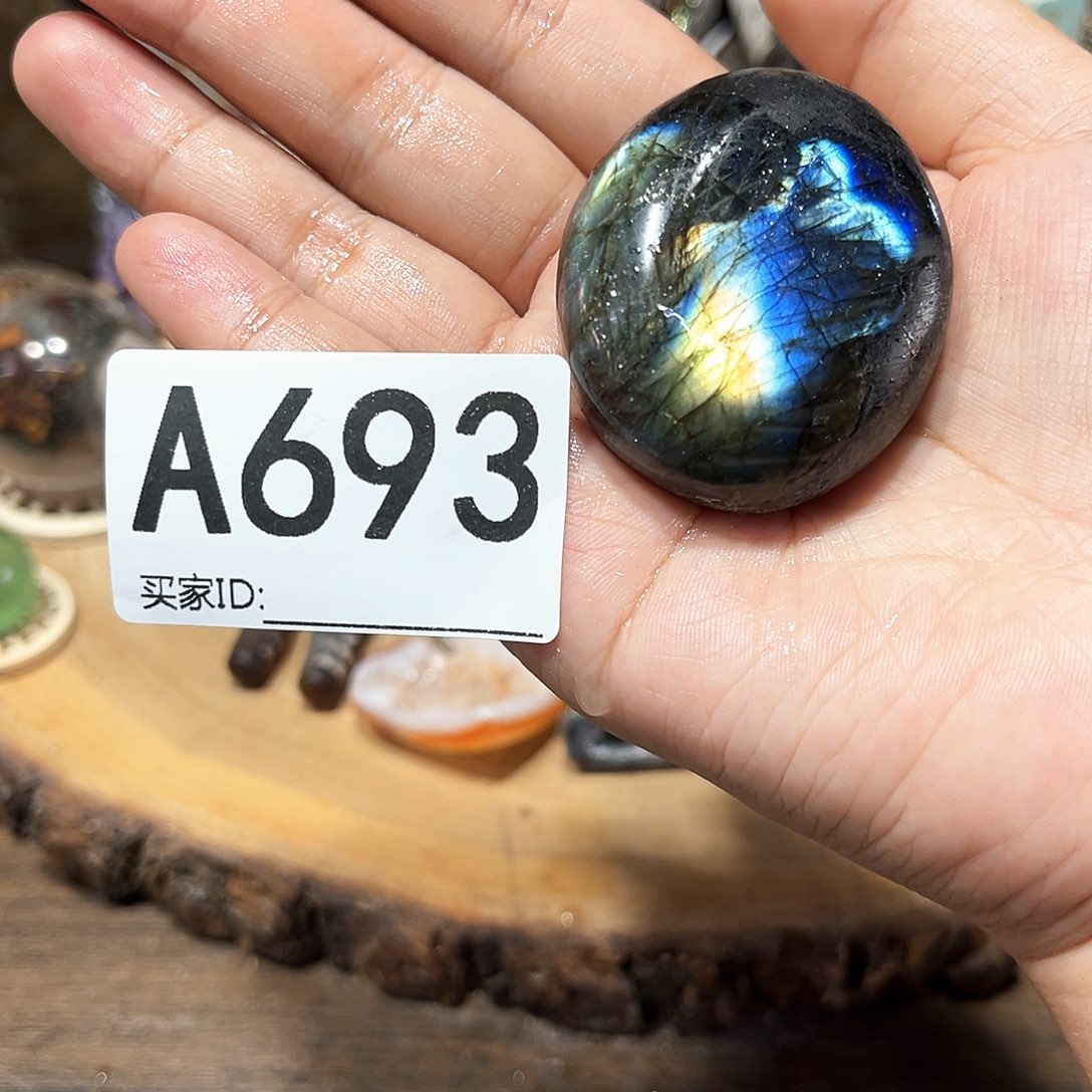 未镶嵌珠宝半成品水晶多样性发其一微瑕