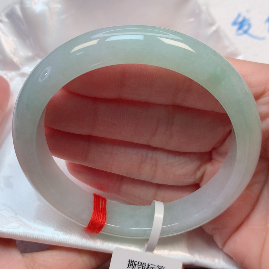 翡翠手镯未镶嵌61.5圈