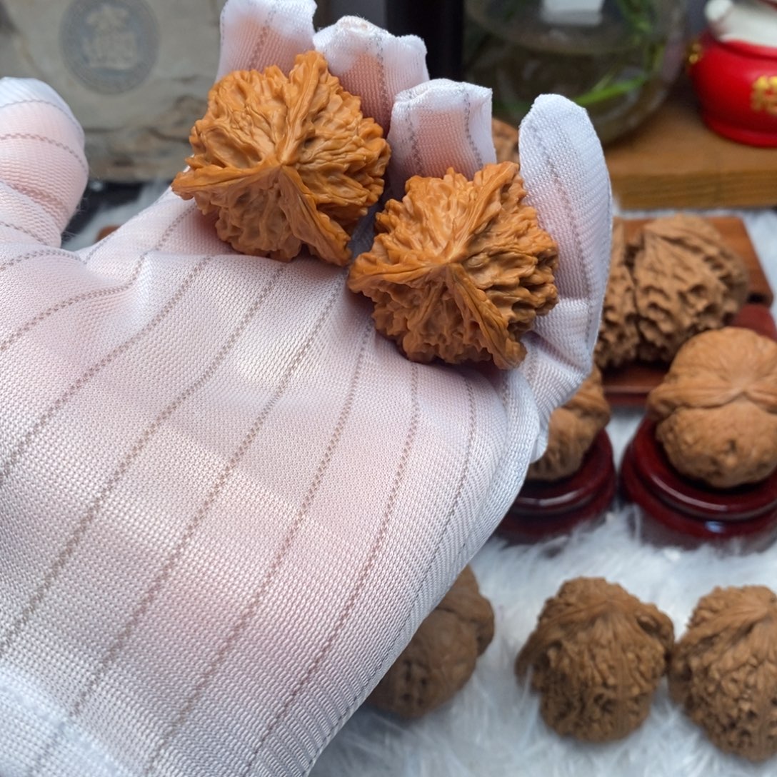 文玩核桃吊坠37尺寸盘山三棱