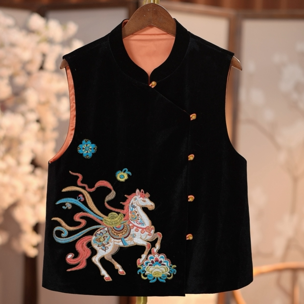 《朝暮雪-马甲》新中式国风刺绣女士百搭气质丝绒马甲