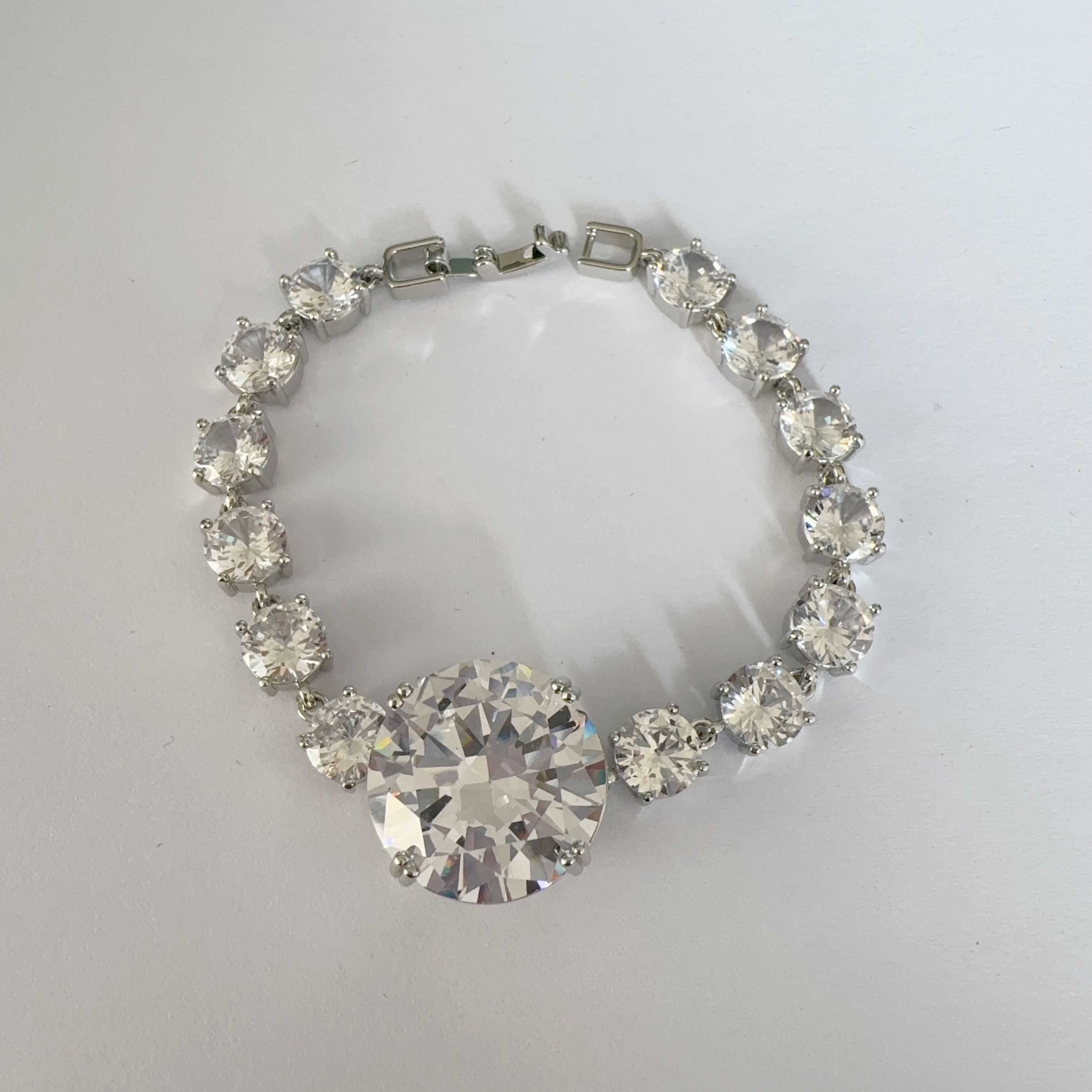 臻选手链 经典百搭设计白色手链ML11111