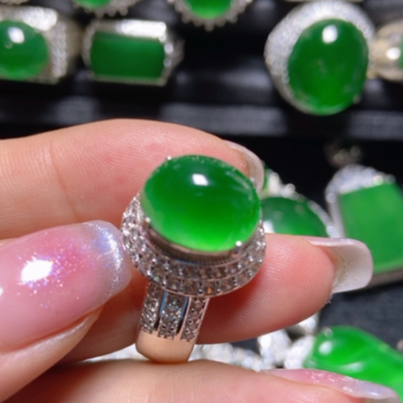 【闪购商品】翡翠颈饰未镶嵌翡翠